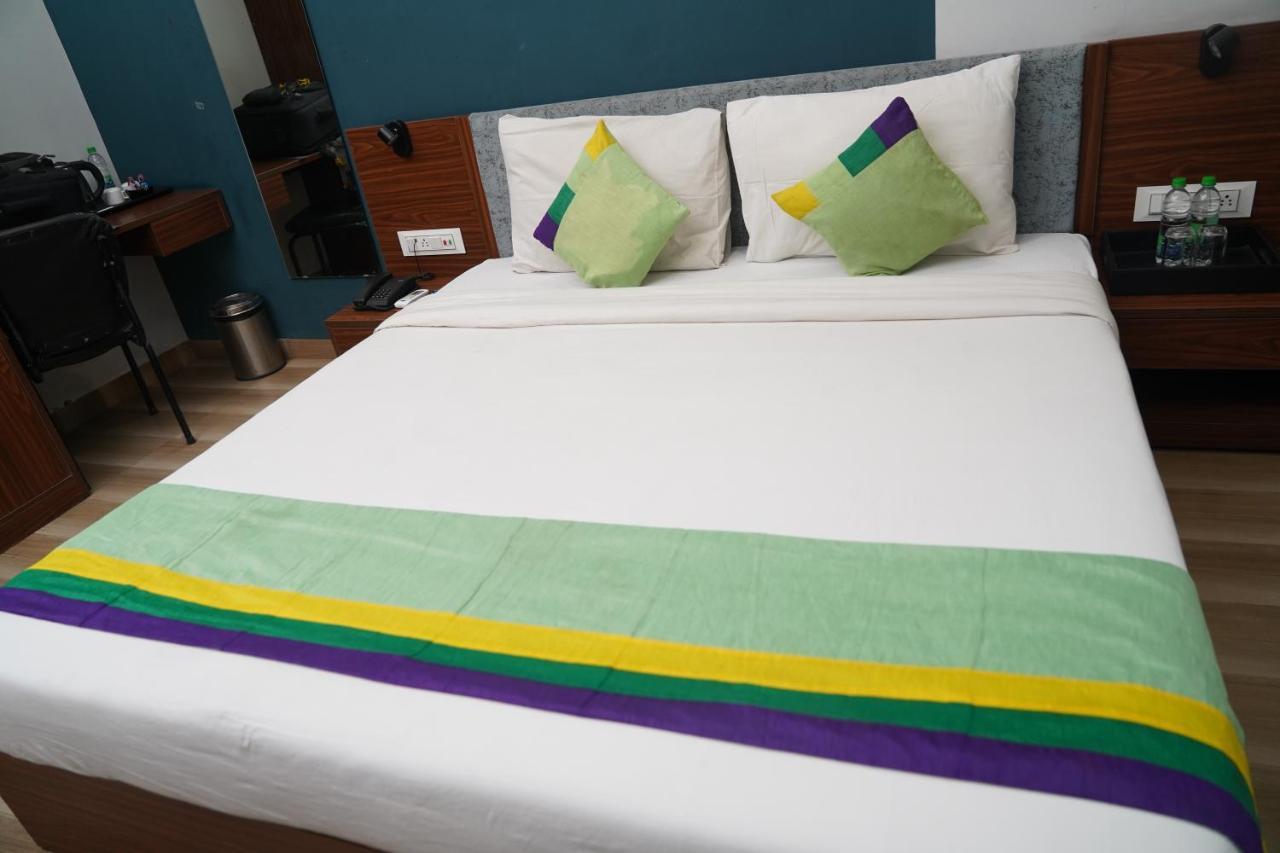 Hotel Ballfin Indore Ιντόρ Εξωτερικό φωτογραφία