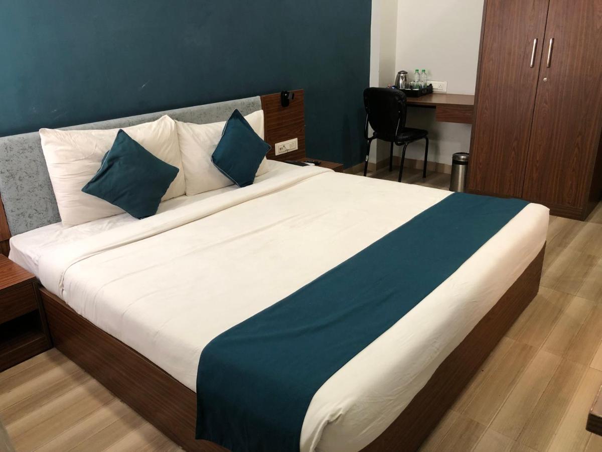 Hotel Ballfin Indore Ιντόρ Εξωτερικό φωτογραφία